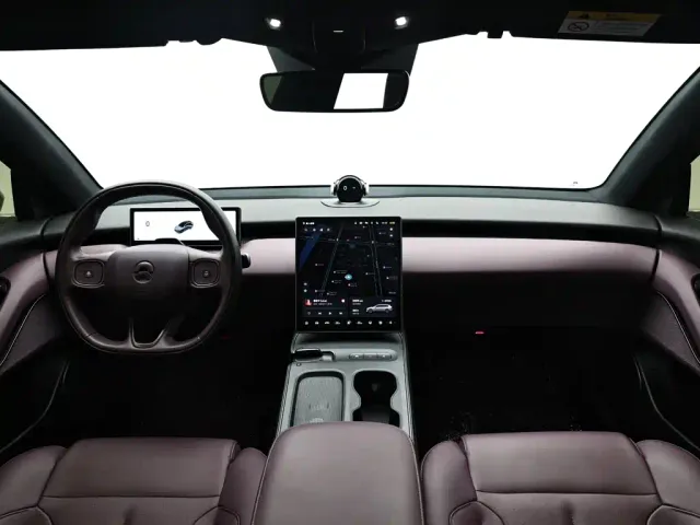 Nio ET5 Touring — Фото автомобиля 15