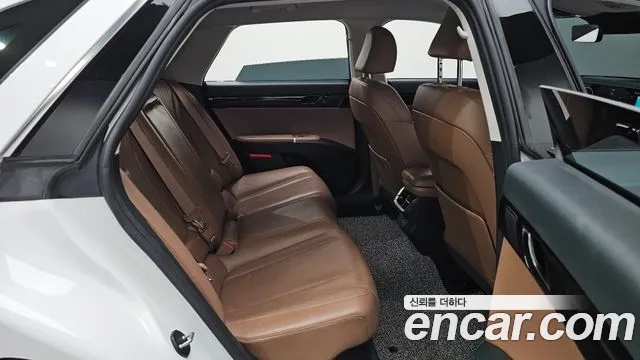 Hyundai Grandeur GN7 — Фото автомобиля 18