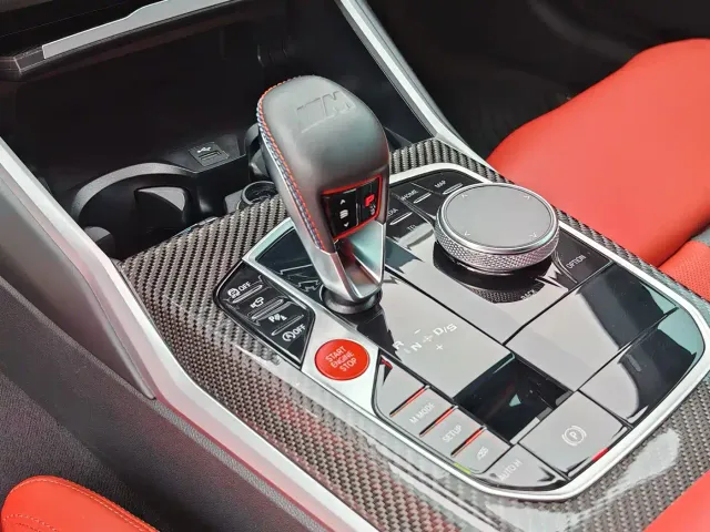 BMW M4 — Фото автомобиля 30