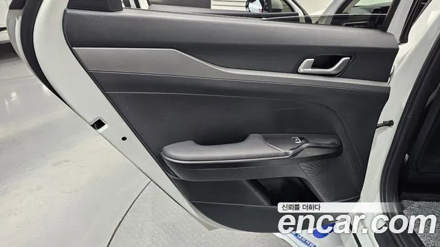 Kia K5 K5 3 поколение 2.0 LPI(Для проката) — Фото автомобиля 25
