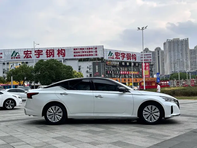 Nissan Teana — Фото автомобиля 7