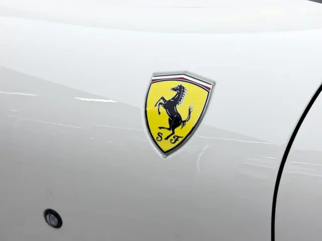 Ferrari Roma — Фото автомобиля 9