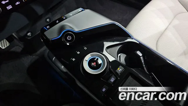 Kia EV6 — Фото автомобиля 9