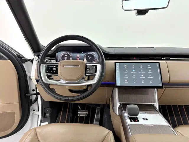 Land Rover Range Rover — Фото автомобиля 12