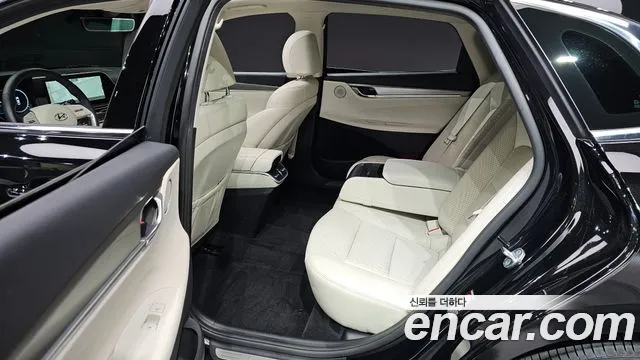 Hyundai Grandeur Новый Grandeur IG — Фото автомобиля 16