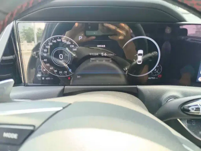 Hyundai Sonata — Фото автомобиля 4