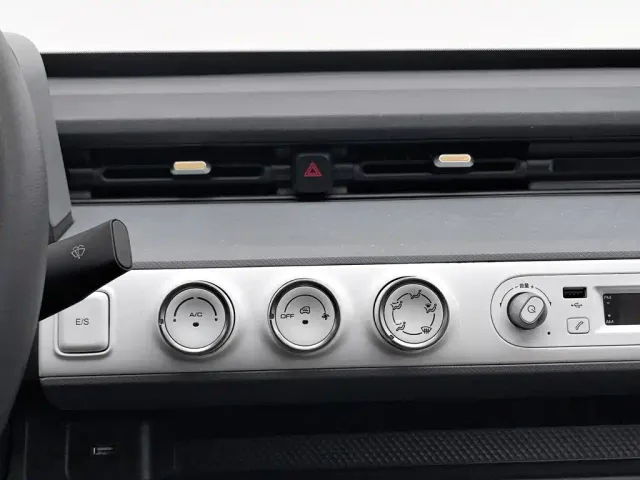 Wuling Hongguang Mini EV — Фото автомобиля 12