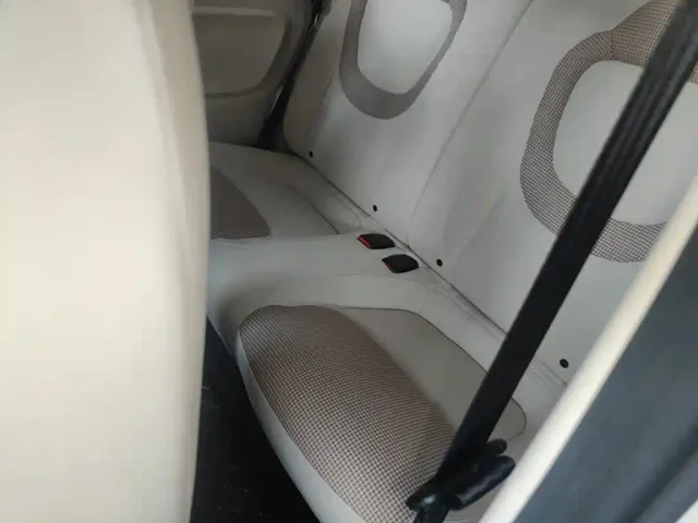 Wuling Hongguang Mini EV — Фото автомобиля 16