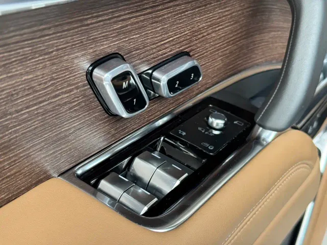 Land Rover Range Rover — Фото автомобиля 18