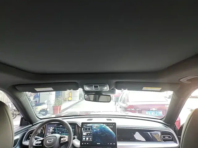 GAC Trumpchi GS8 — Фото автомобиля 17