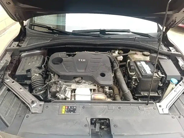 MG MG5 2025 300TGI Global Flagship — Фото автомобиля 15