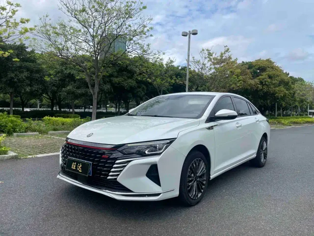 Фотография автомобиля — Dongfeng Yixuan MAX