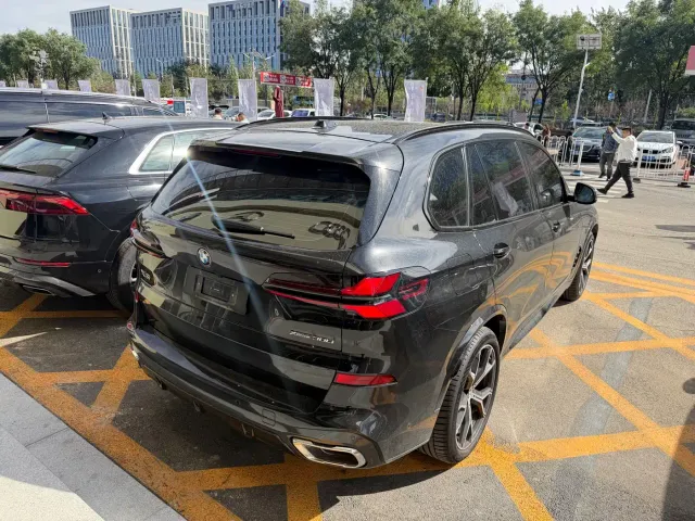 BMW X5 — Фото автомобиля 10