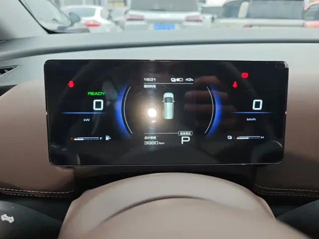 Wuling Starlight 730 — Фото автомобиля 11