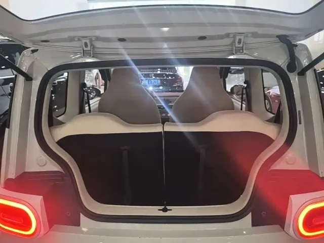 Wuling Hongguang Mini EV — Фото автомобиля 18
