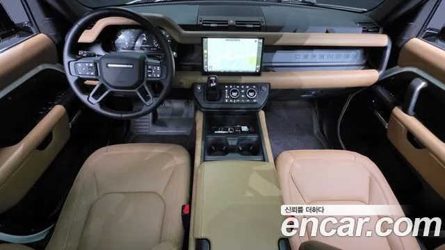 Land Rover Defender — Фото автомобиля 7