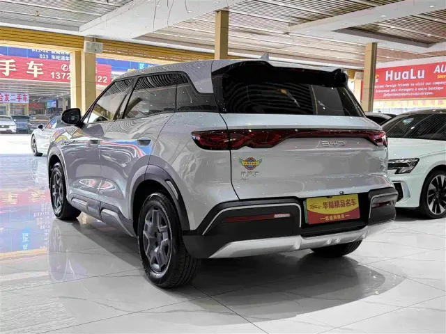 BYD Yuan UP — Фото автомобиля 4