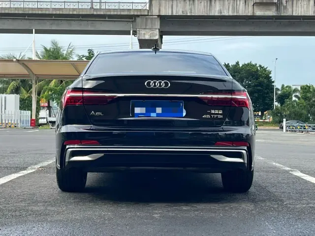 Audi A6L — Фото автомобиля 8