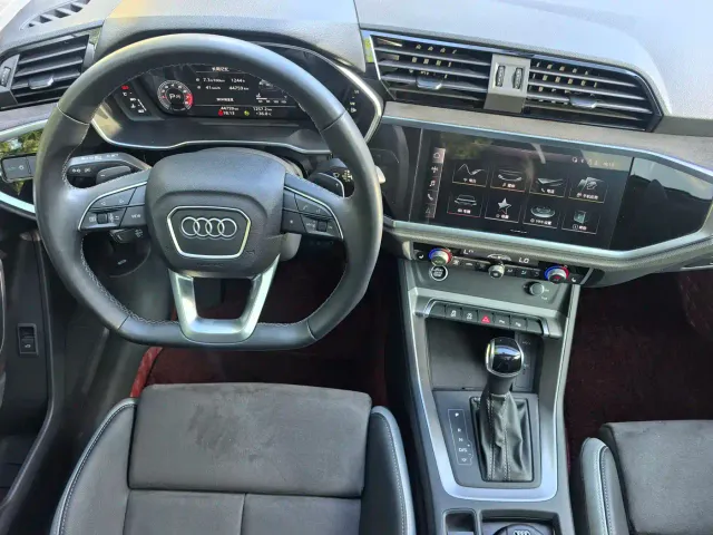 Audi Q3 — Фото автомобиля 9