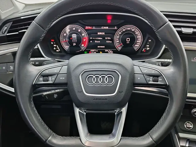 Audi Q3 — Фото автомобиля 12