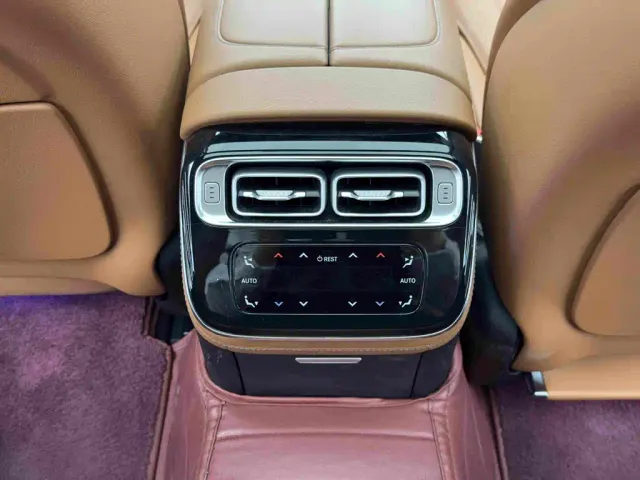 Mercedes-Benz S-Class — Фото автомобиля 15