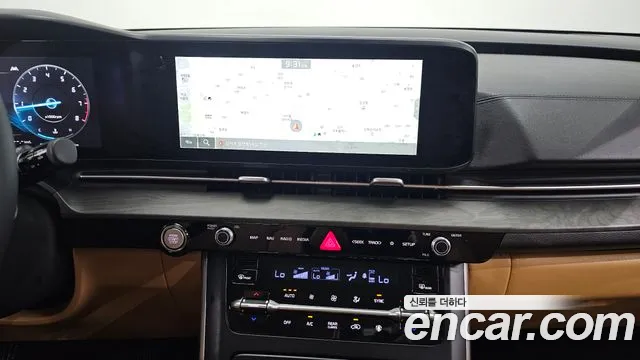 Kia Carnival Generation 4 — Фото автомобиля 14