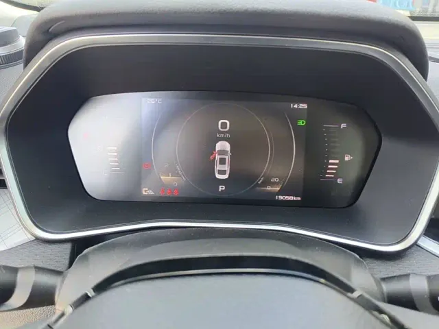Geely Xingrui — Фото автомобиля 15