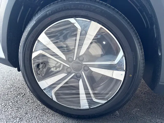 Geely Boyue L — Фото автомобиля 15