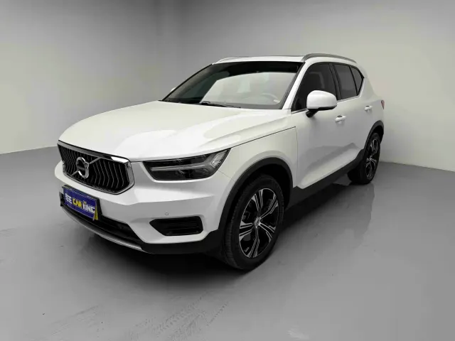 Фотография автомобиля — Volvo XC40
