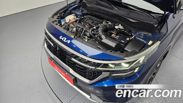 Kia Seltos Бензин 1.6 турбо 2WD — Фото автомобиля 5