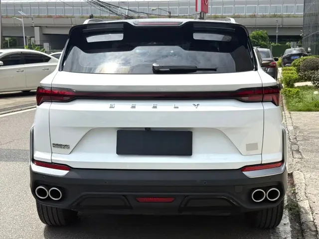 Geely Binyue — Фото автомобиля 3