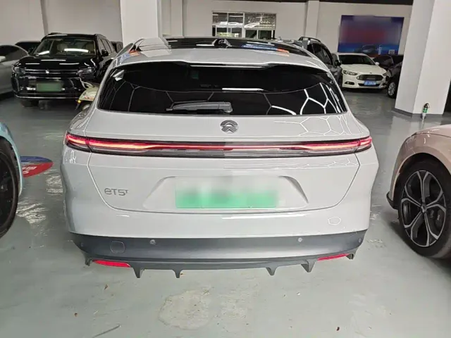 Nio ET5 Touring — Фото автомобиля 5