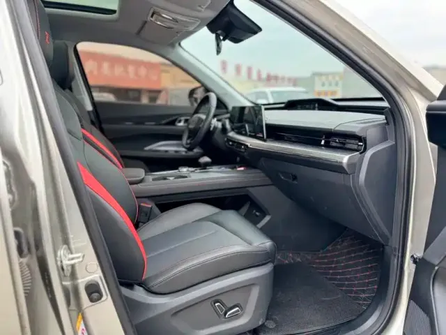 Changan Z6 — Фото автомобиля 7
