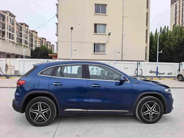 Mercedes-Benz EQA — Фото автомобиля 6