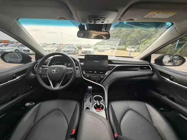 Toyota Camry — Фото автомобиля 6