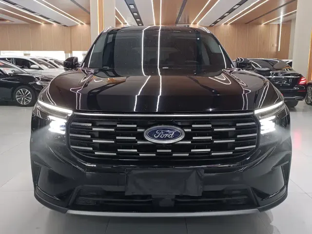 Ford Edge — Фото автомобиля 2