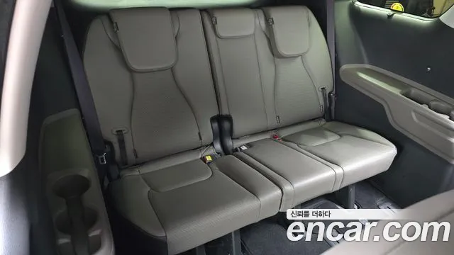 Kia Carnival 4th Gen — Фото автомобиля 18