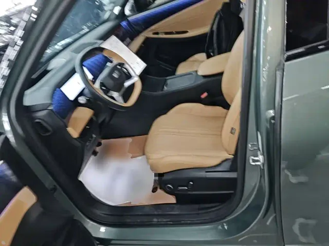 Geely Galaxy L7 — Фото автомобиля 14