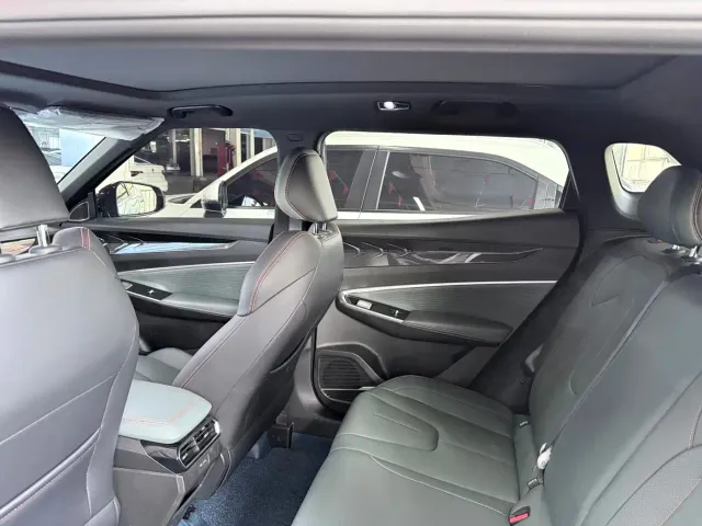 Geely Boyue — Фото автомобиля 11