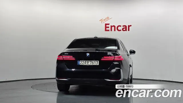 BMW 5-Series 5 серия (G60) — Фото автомобиля 4