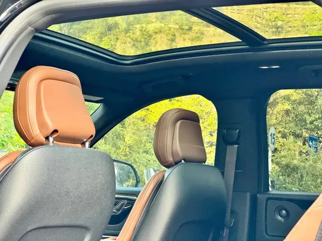 Lincoln Aviator — Фото автомобиля 13