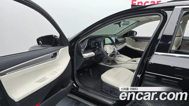 Hyundai Grandeur (New) Hybrid — Фото автомобиля 15