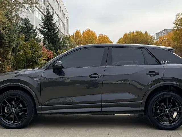 Audi Q2L — Фото автомобиля 8