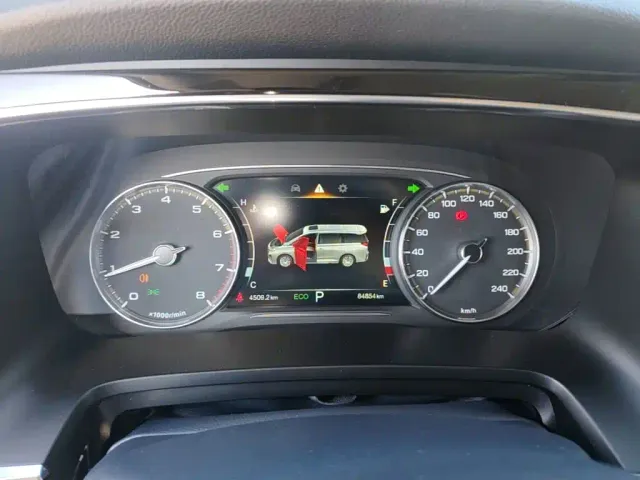 GAC Trumpchi M8 — Фото автомобиля 11