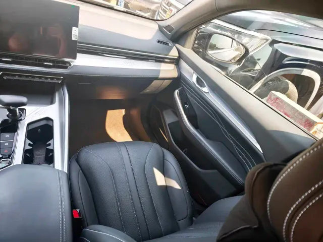 Geely Xingrui — Фото автомобиля 10