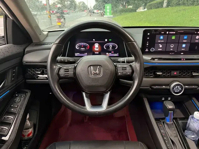 Honda Accord — Фото автомобиля 14