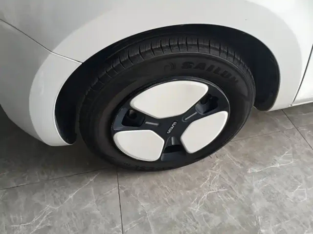 Changan Lumin — Фото автомобиля 22