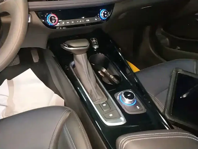Buick Velite 6 — Фото автомобиля 13