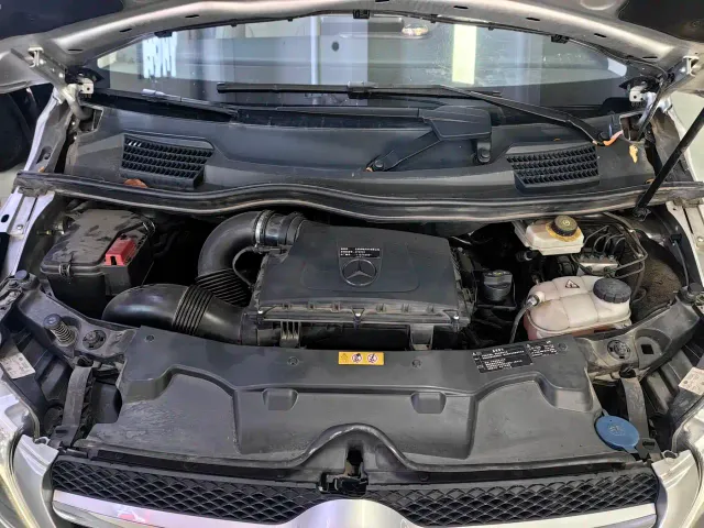 Mercedes-Benz V-Class — Фото автомобиля 15