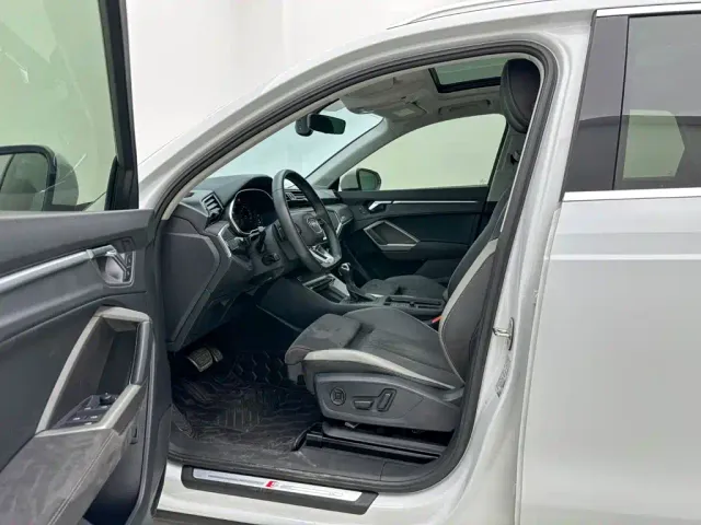 Audi Q3 — Фото автомобиля 15